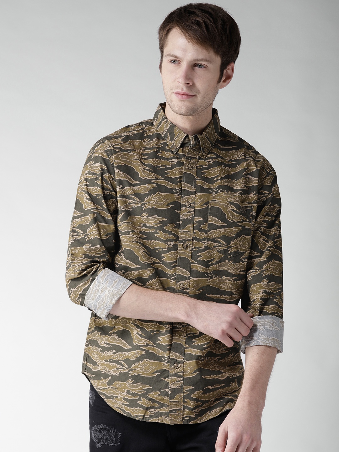 

Aeropostale Men Olive Green & Charcoal Grey Regular Fit Printed Casual Shirt