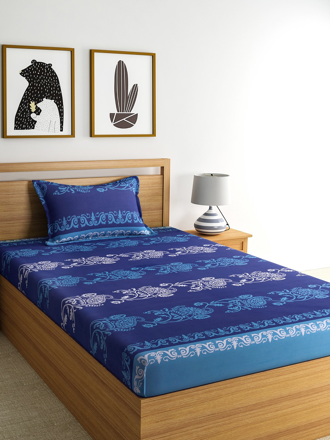 

Home Ecstasy Blue & White Ethnic Motifs Flat 140 TC Cotton 1 Bedsheet 1 Pillow Cover