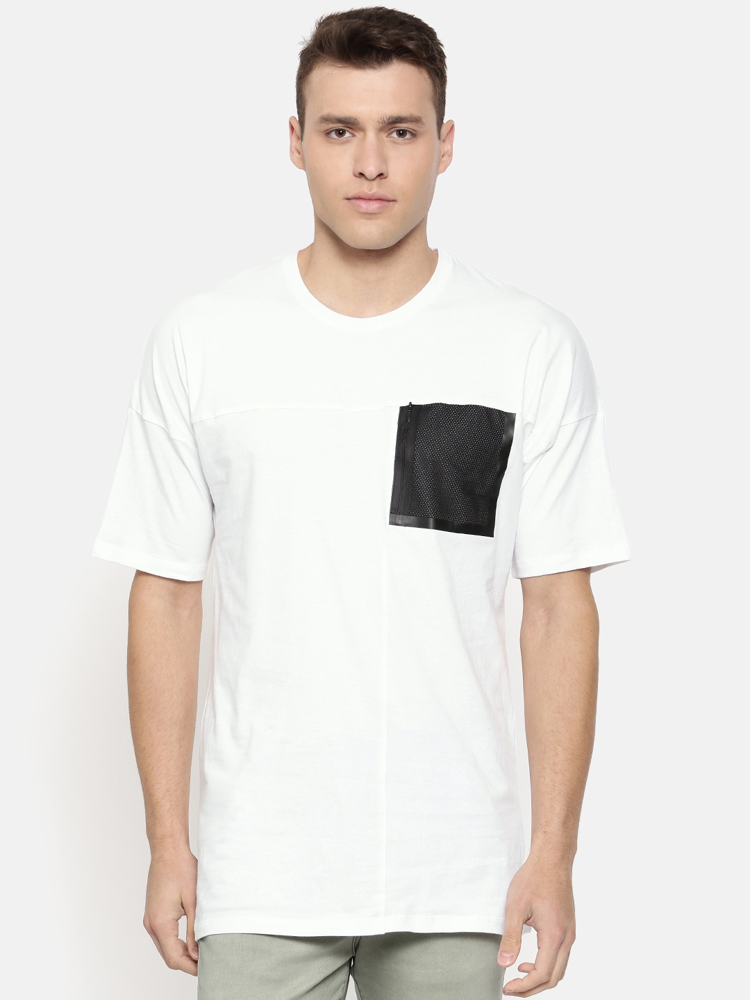 

SKULT by Shahid Kapoor Men White Solid Round Neck Pure Cotton T-shirt