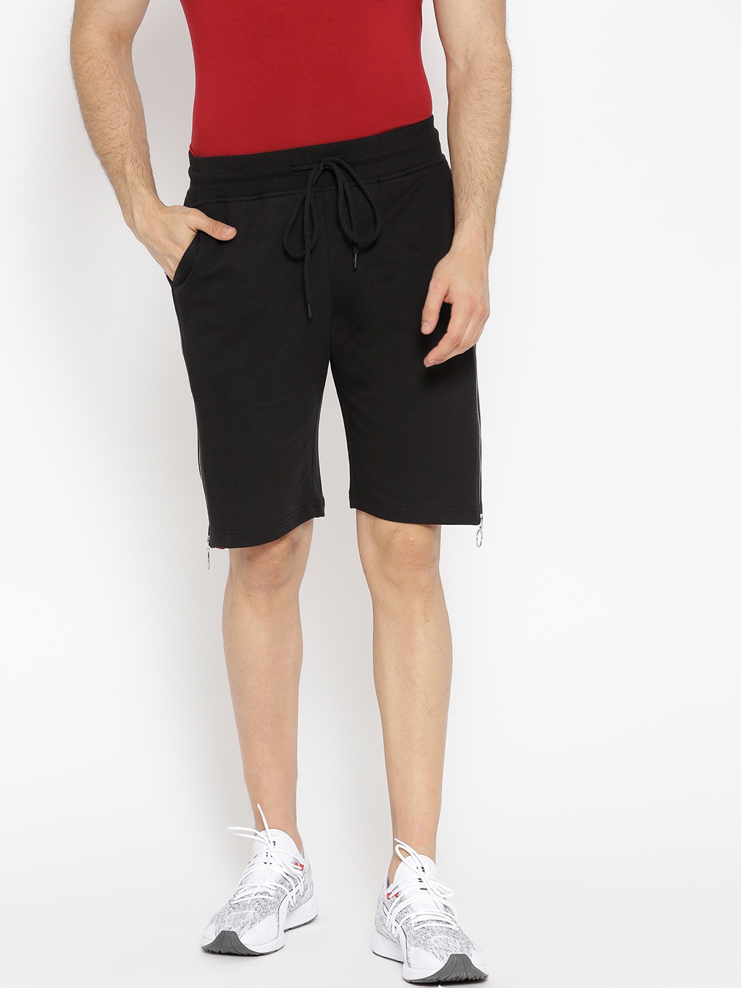 

SKULT by Shahid Kapoor Men Black Solid Regular Fit Sports Shorts