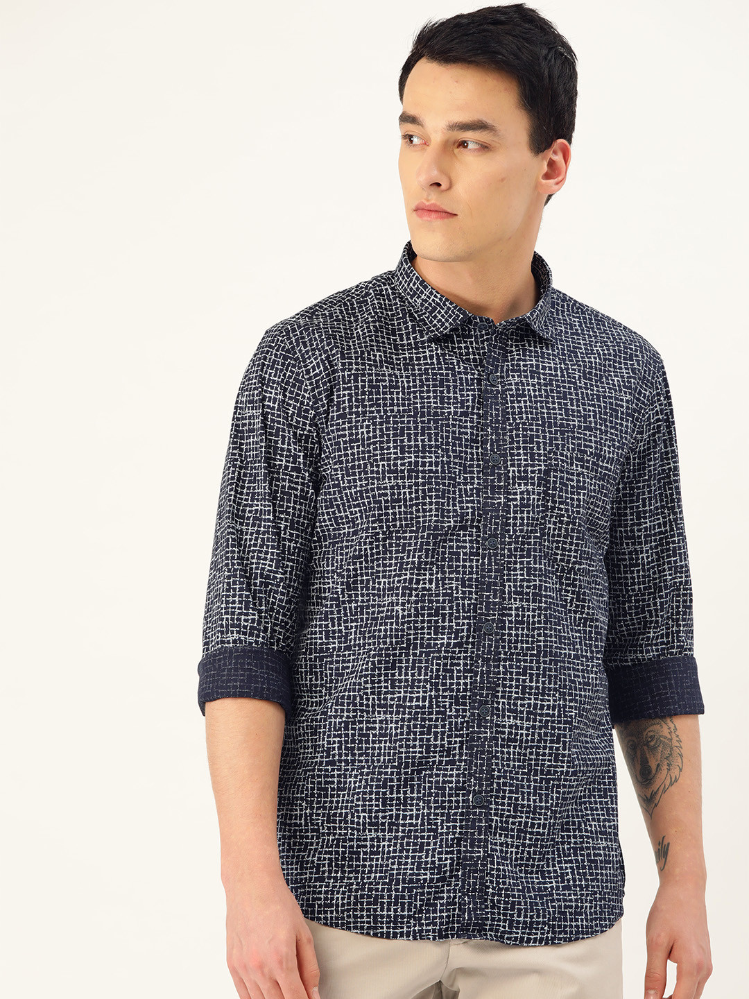 

Newport Men Navy Blue & White Regular Fit Printed Casual Shirt