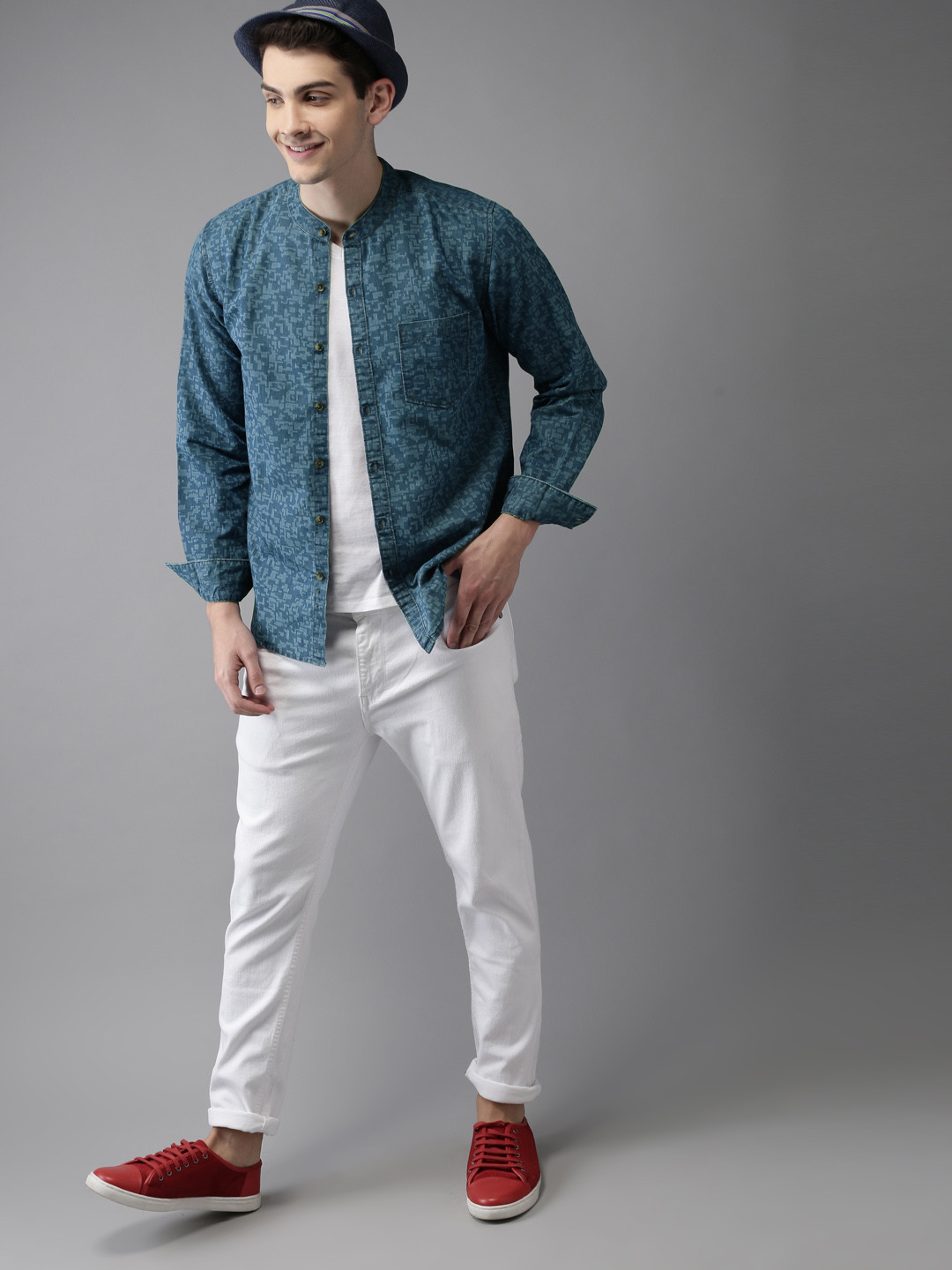 

HERE&NOW Men Navy Blue Regular Fit Printed Chambray Casual Shirt