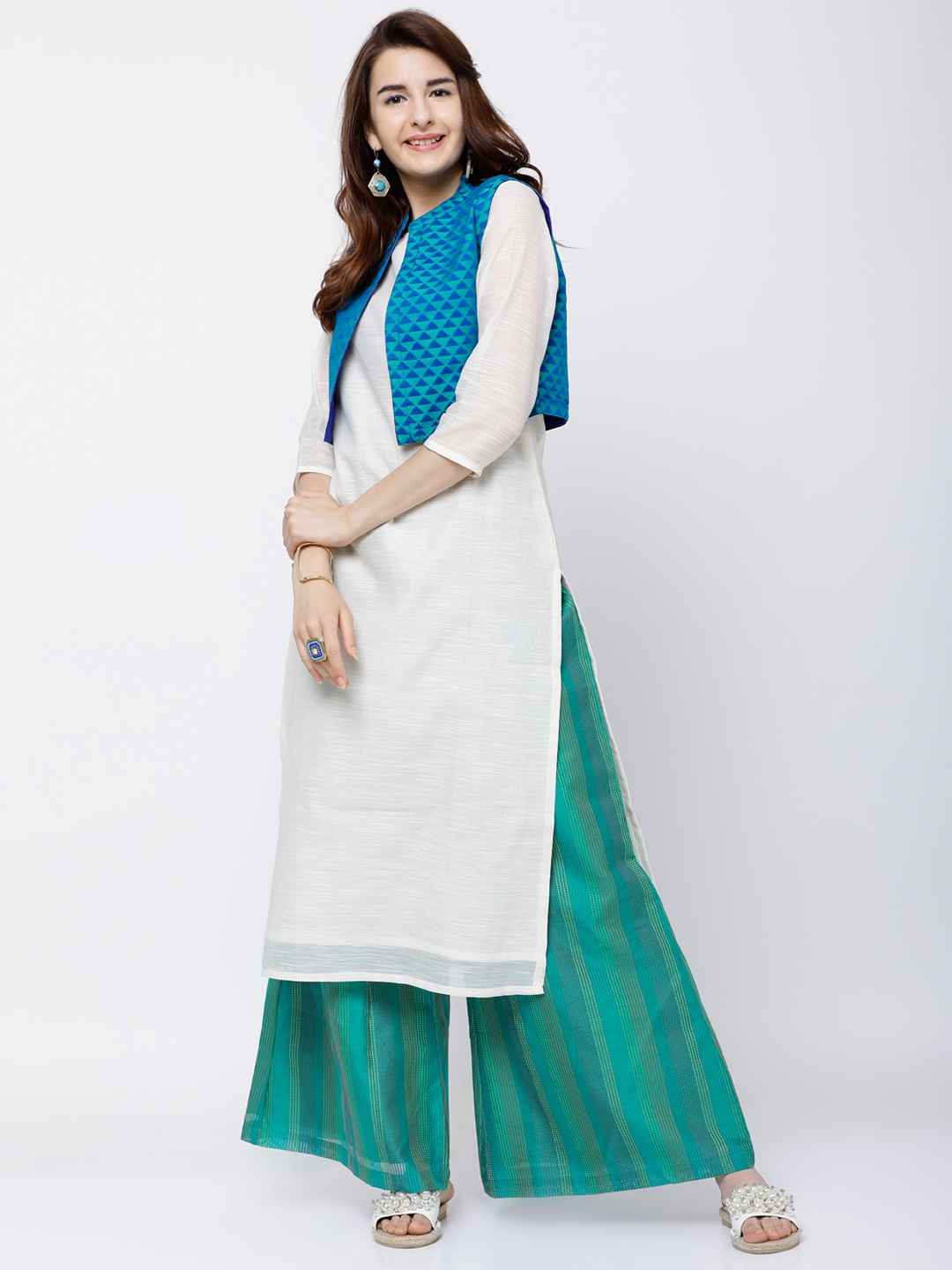 

Vishudh Women Off-White & Turquoise Blue Solid Straight Kurta