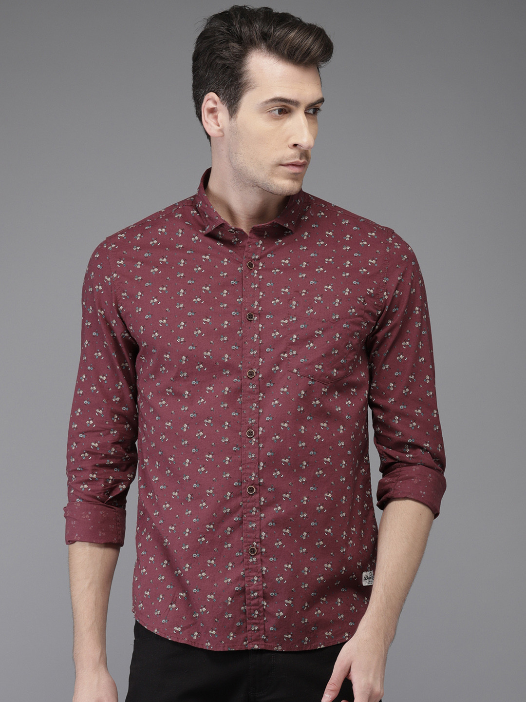 

Flying Machine Men Maroon Regular Fit Printed Casual Shirt