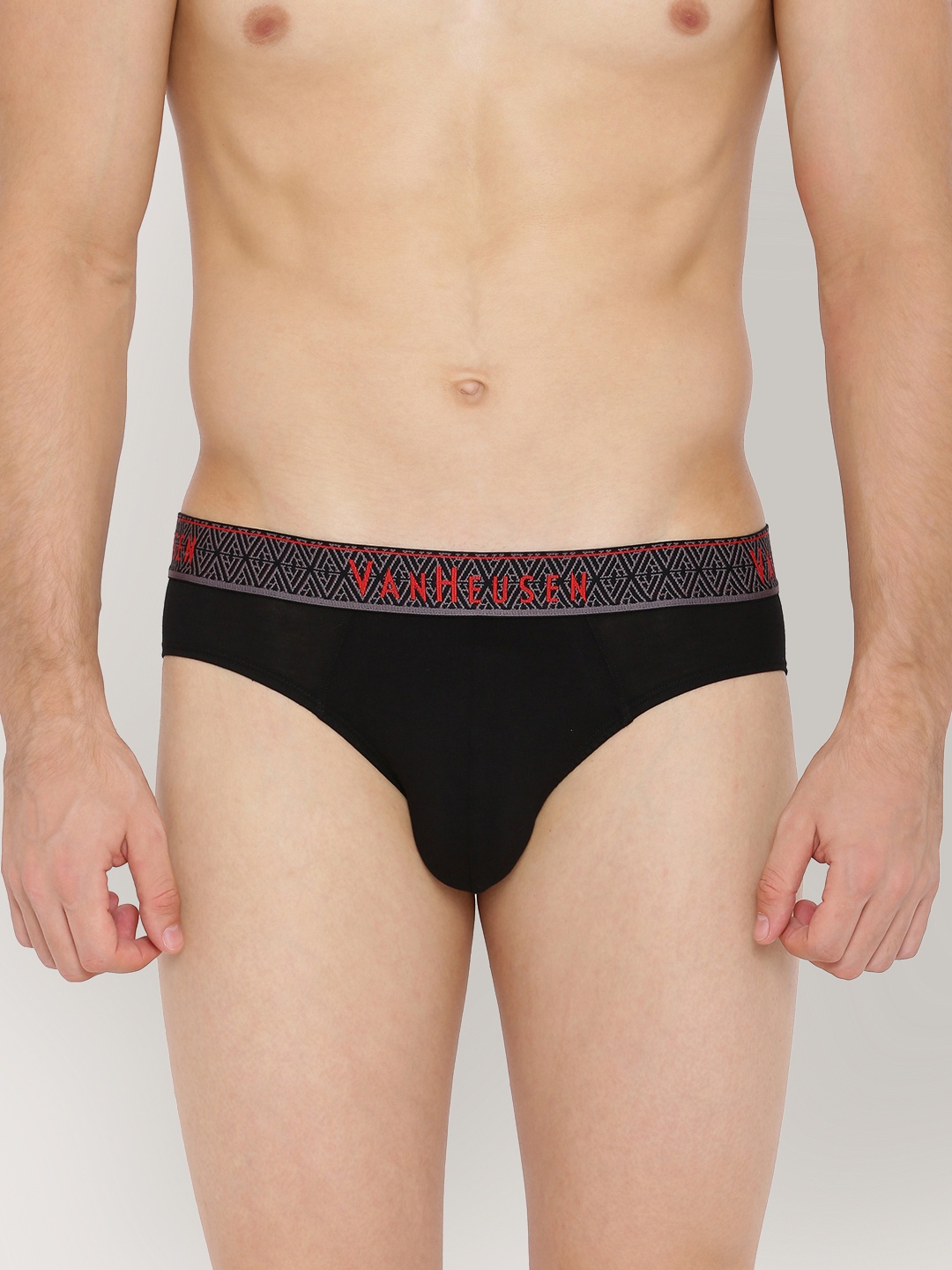 

Van Heusen Men Colour Fresh Ultra Soft Briefs 6985104, Black
