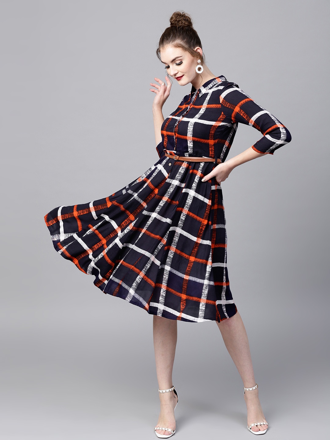 

SASSAFRAS Women Navy Blue Checked Midi Empire Dress