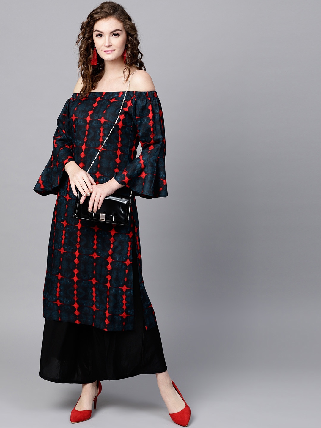 

SASSAFRAS Women Navy Blue & Red Dyed Off-Shoulder Straight Kurta