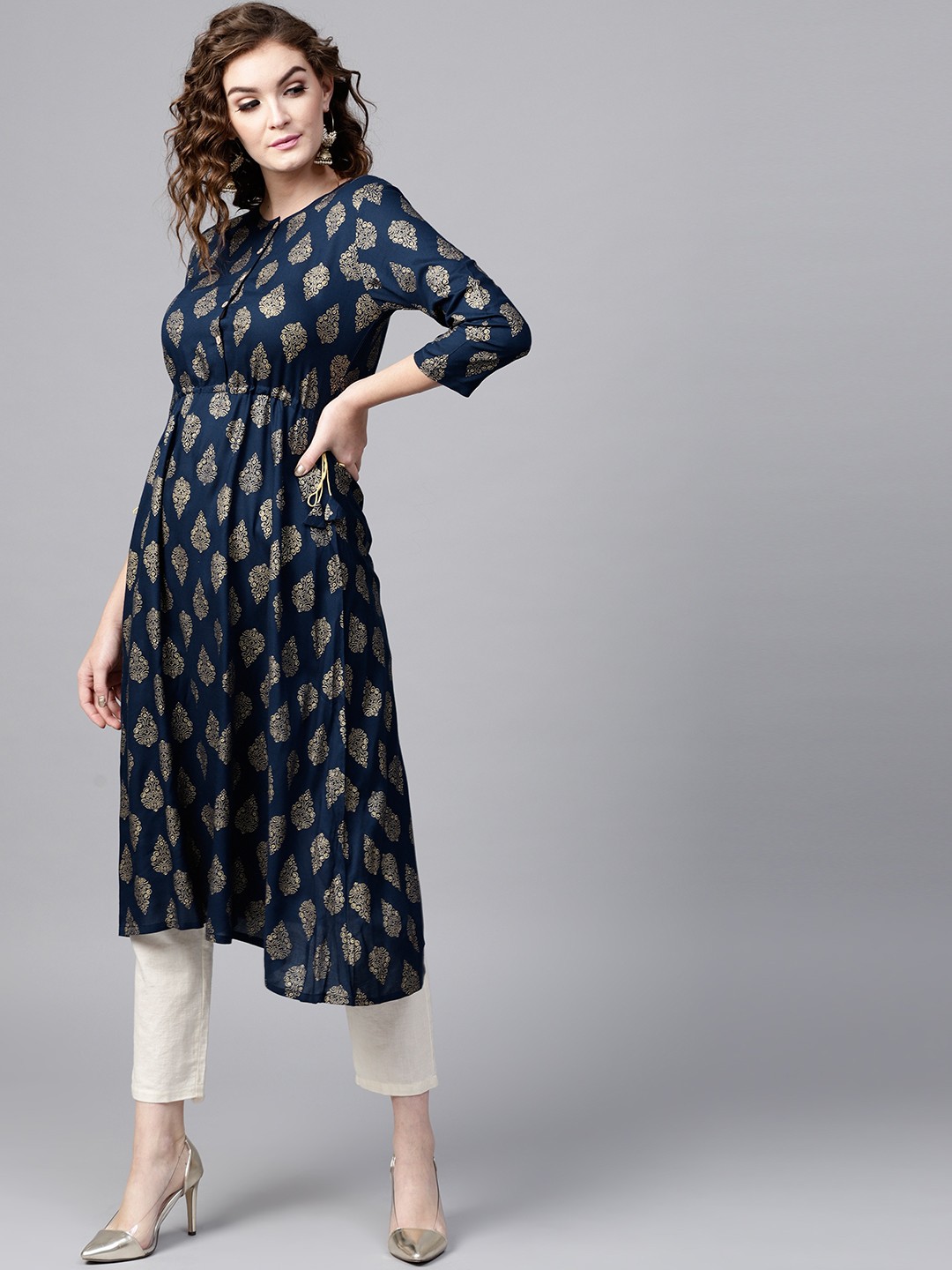 

SASSAFRAS Women Navy Blue & Golden Foil Print A-Line Kurta