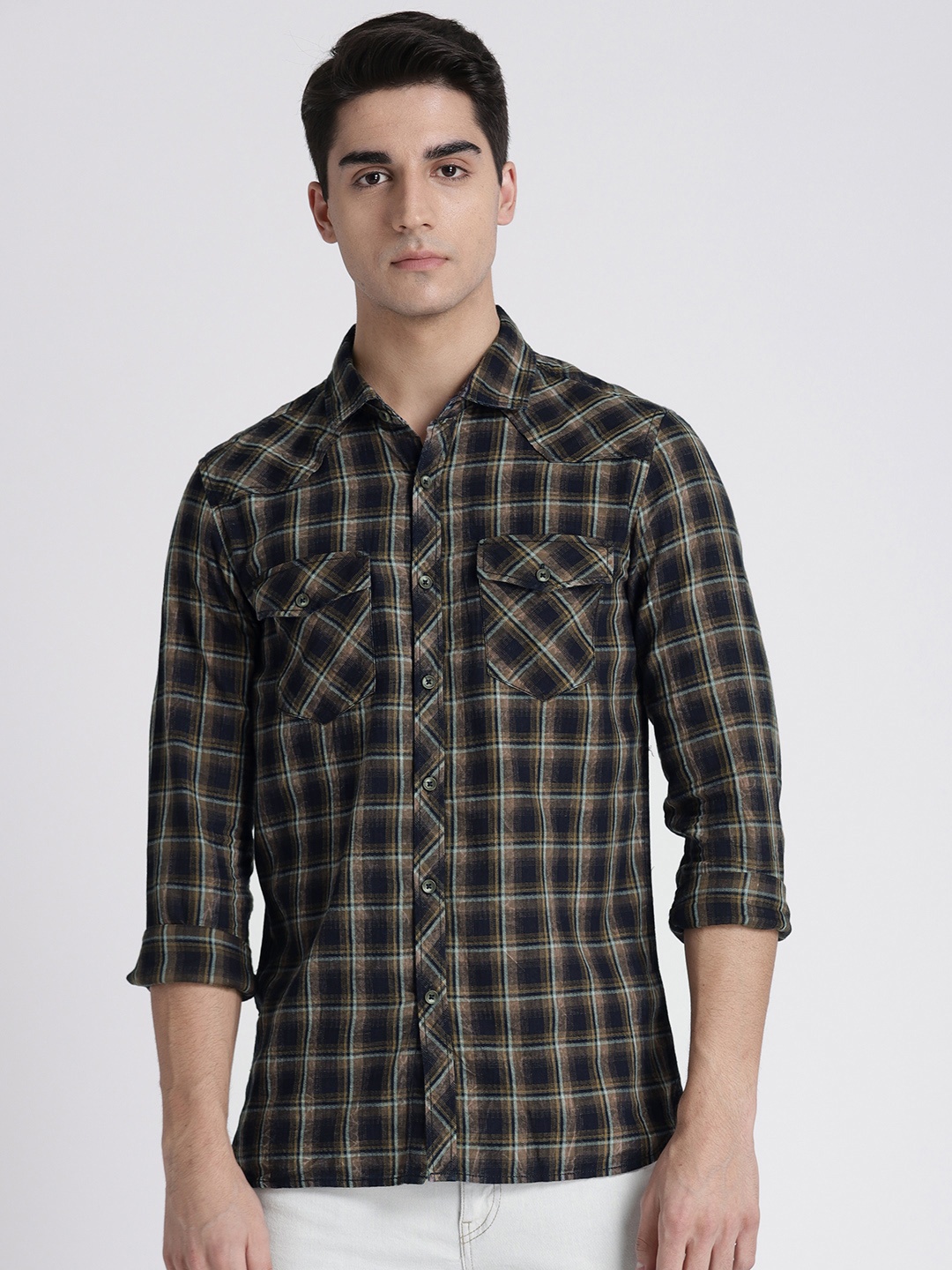 

Splash Men Navy Blue & Brown Slim Fit Checked Casual Shirt