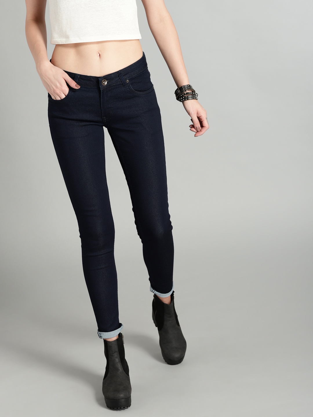

Roadster Women Navy Skinny Fit Mid-Rise Clean Look Stretchable Jeans, Navy blue