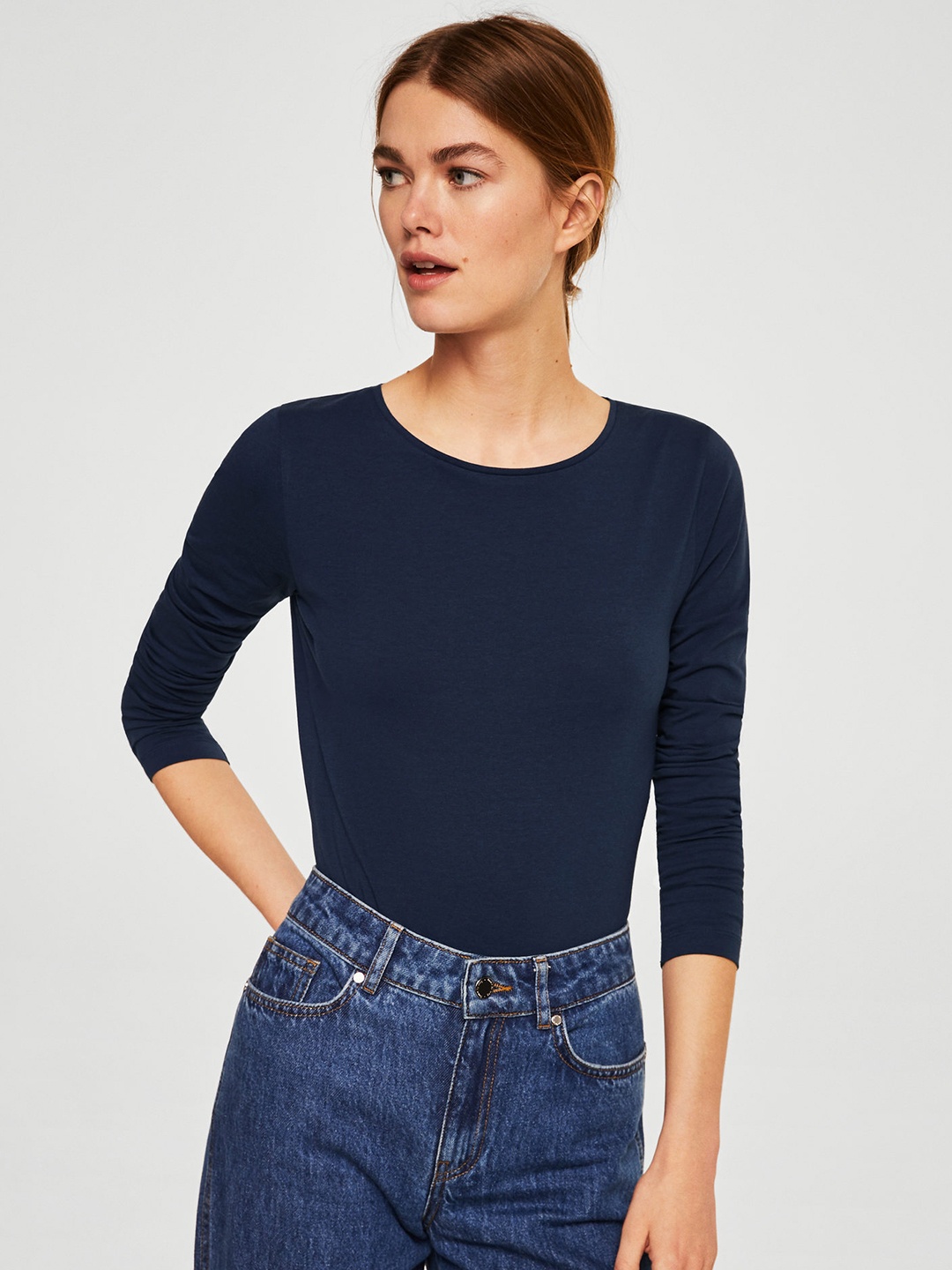 

MANGO Women Navy Blue Solid Round Neck T-shirt