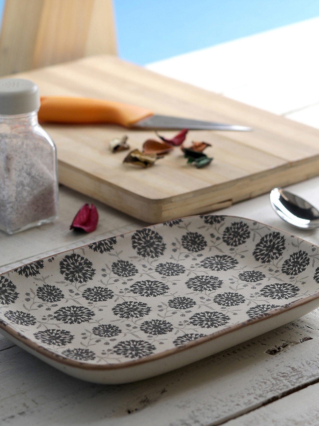 

MIAH Decor Beige & Black Printed Ceramic Tray