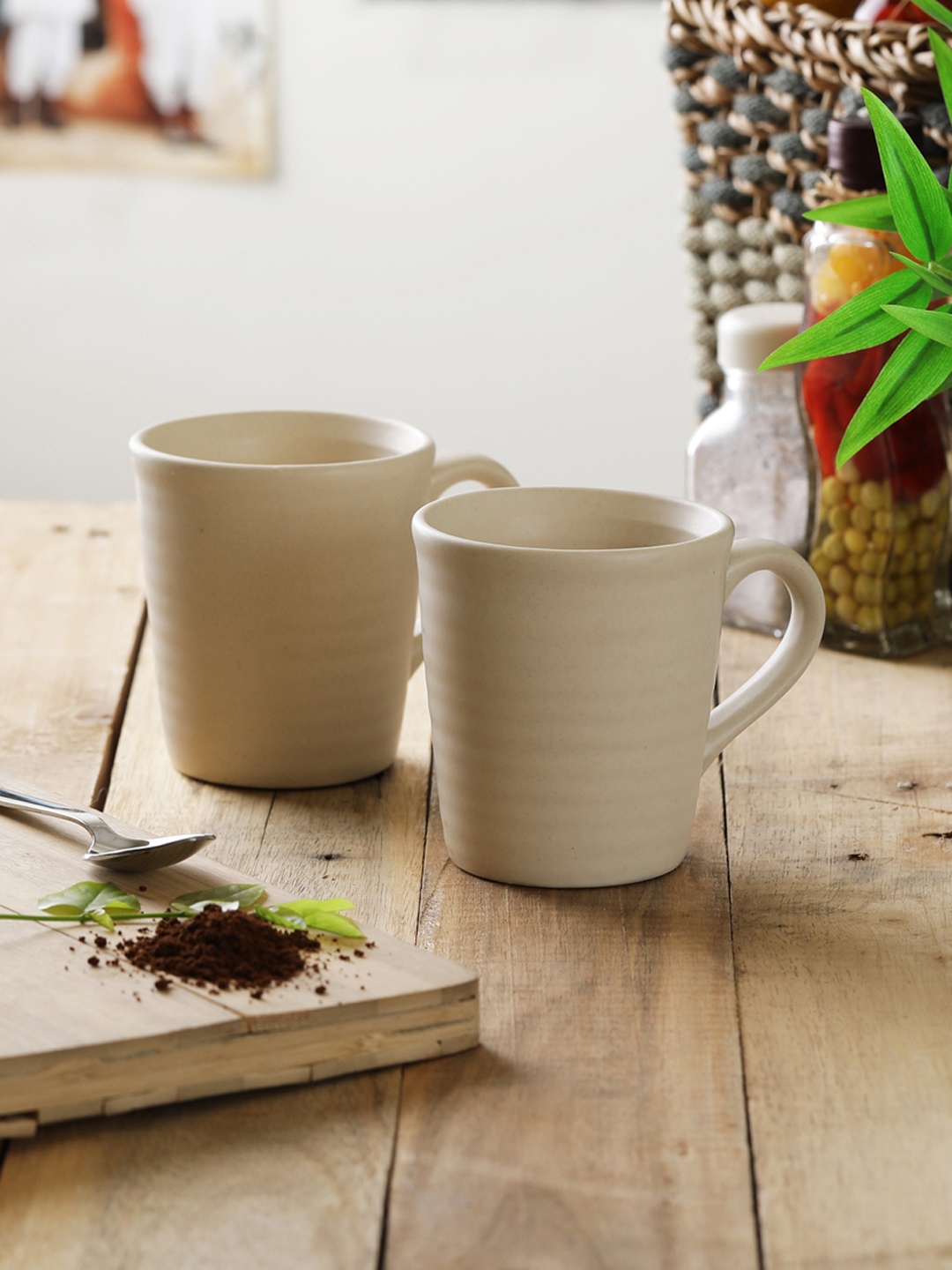 

MIAH Decor Set of 2 Cream-Coloured Solid Ceramic Set