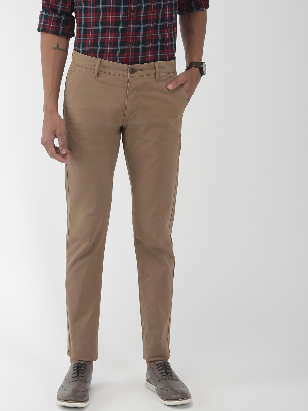 

Indian Terrain Men Brown Brooklyn Slim Fit Solid Regular Trousers