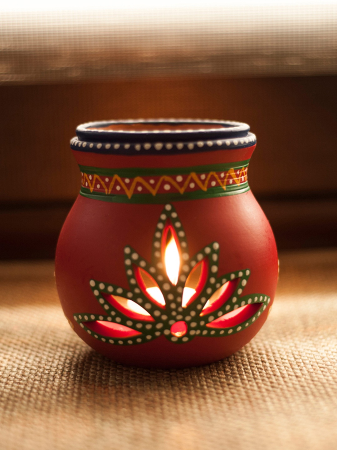 

ExclusiveLane Red & Brown Terracotta Handpainted Aroma Oil Diffuser
