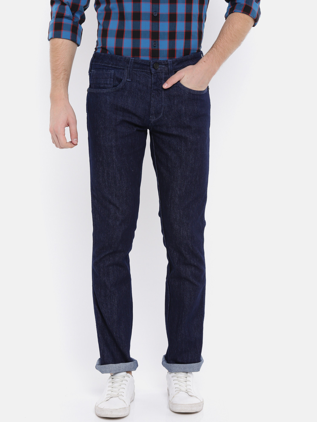

Wrangler Men Blue Regular Fit Mid-Rise Clean Look Stretchable Jeans