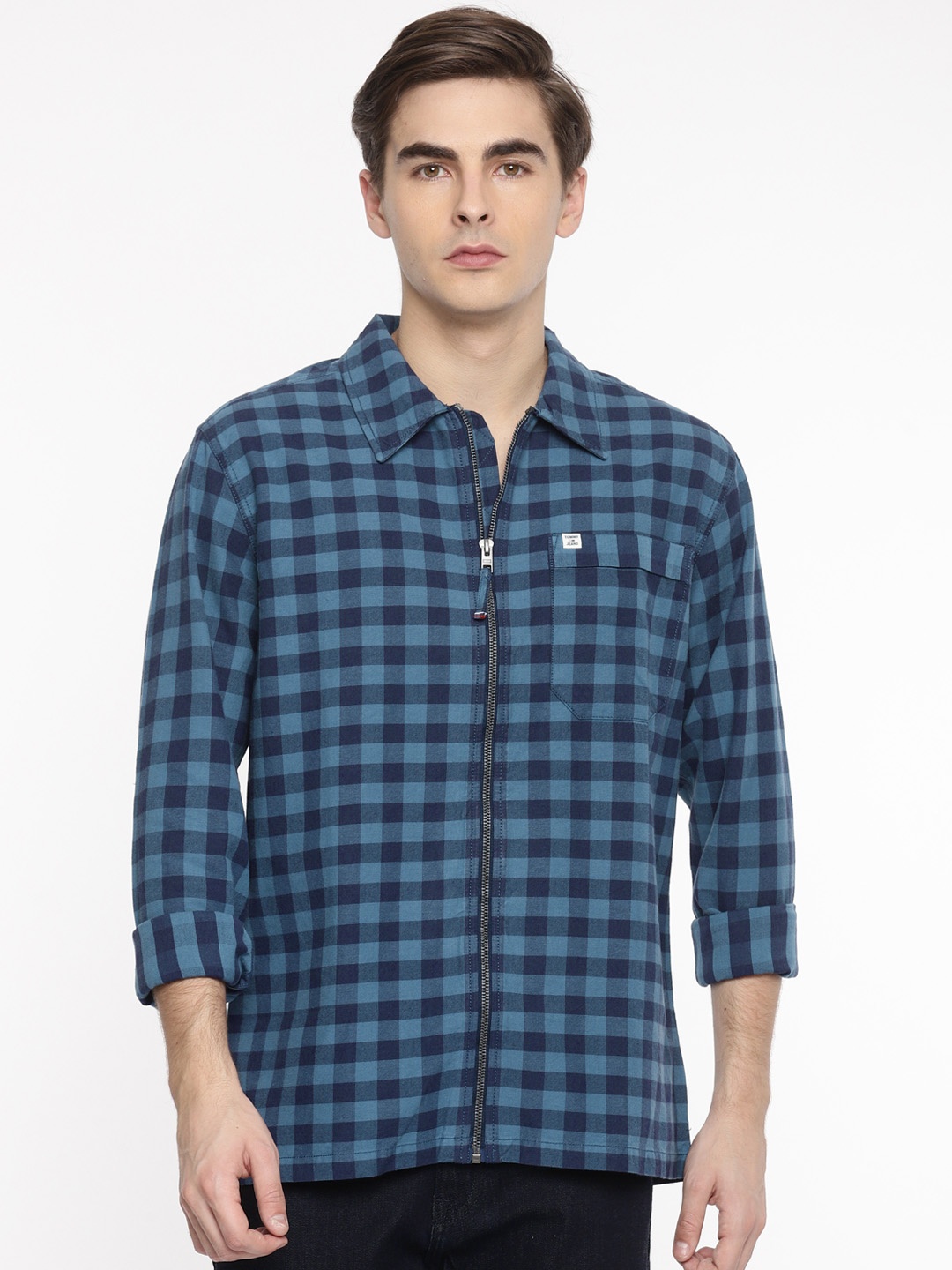 

Tommy Hilfiger Men Blue Relaxed Regular Fit Checked Casual Shirt