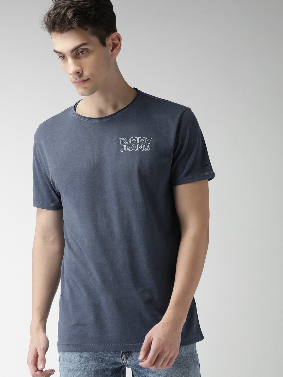 

Tommy Hilfiger Men Blue Solid Round Neck T-shirt