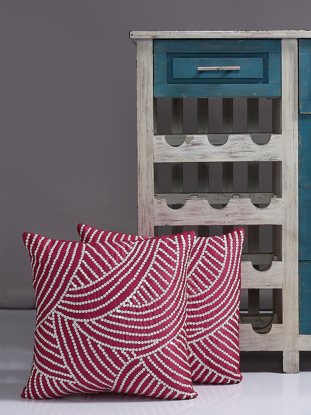 

Alina Decor PInk Set of 2 Cushion Covers