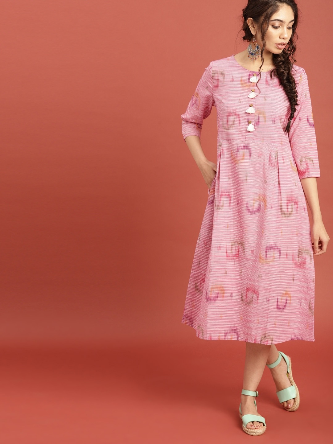 

Taavi Women Pink South Cotton Woven Legacy Sustainable Kurta with Tassels