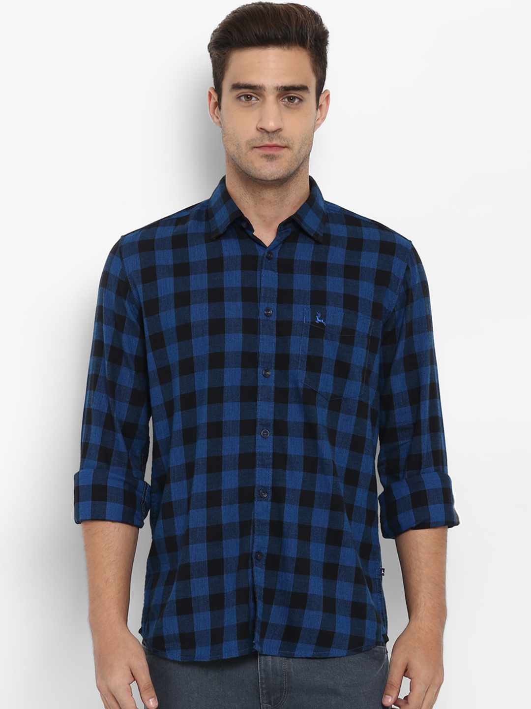 

Parx Men Blue & Black Slim Fit Checked Casual Shirt