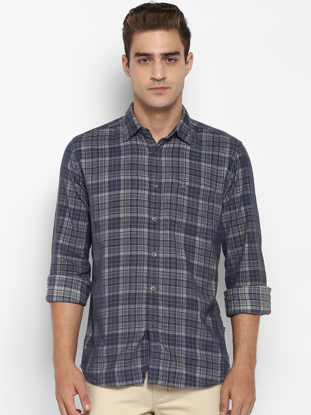 

Parx Men Blue & Black Slim Fit Checked Casual Shirt