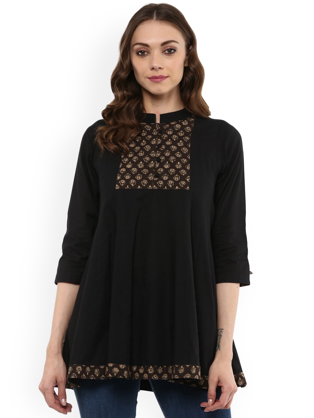 

Idalia Women Black Printed Tunic