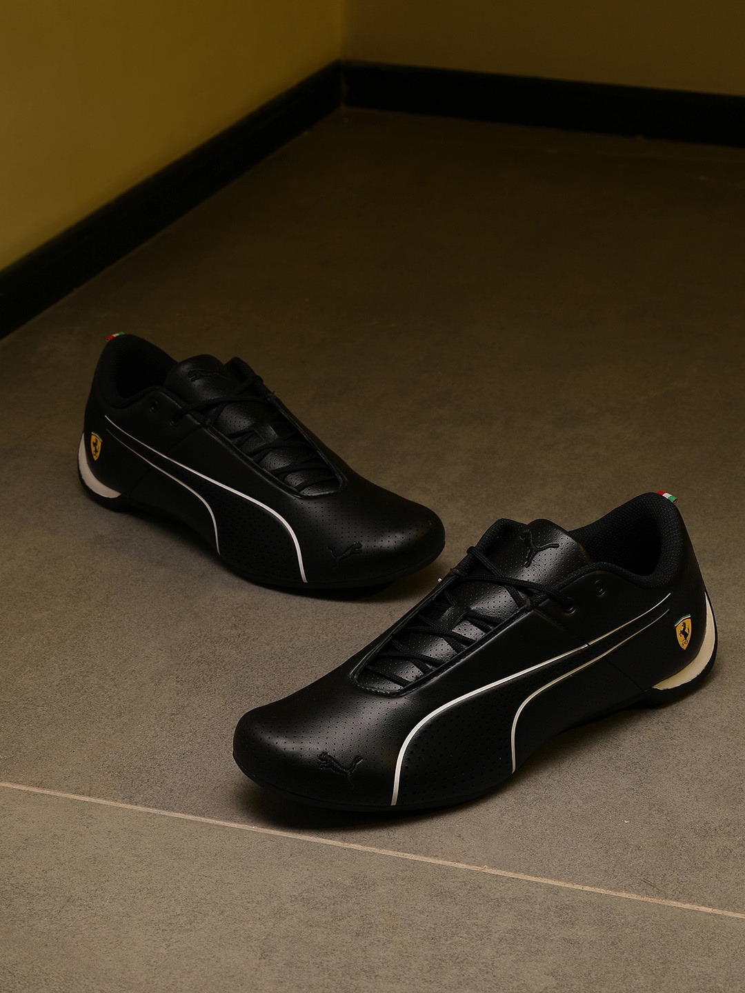

PUMA Motorsport Men Black SF Future Cat Ultra Sneakers