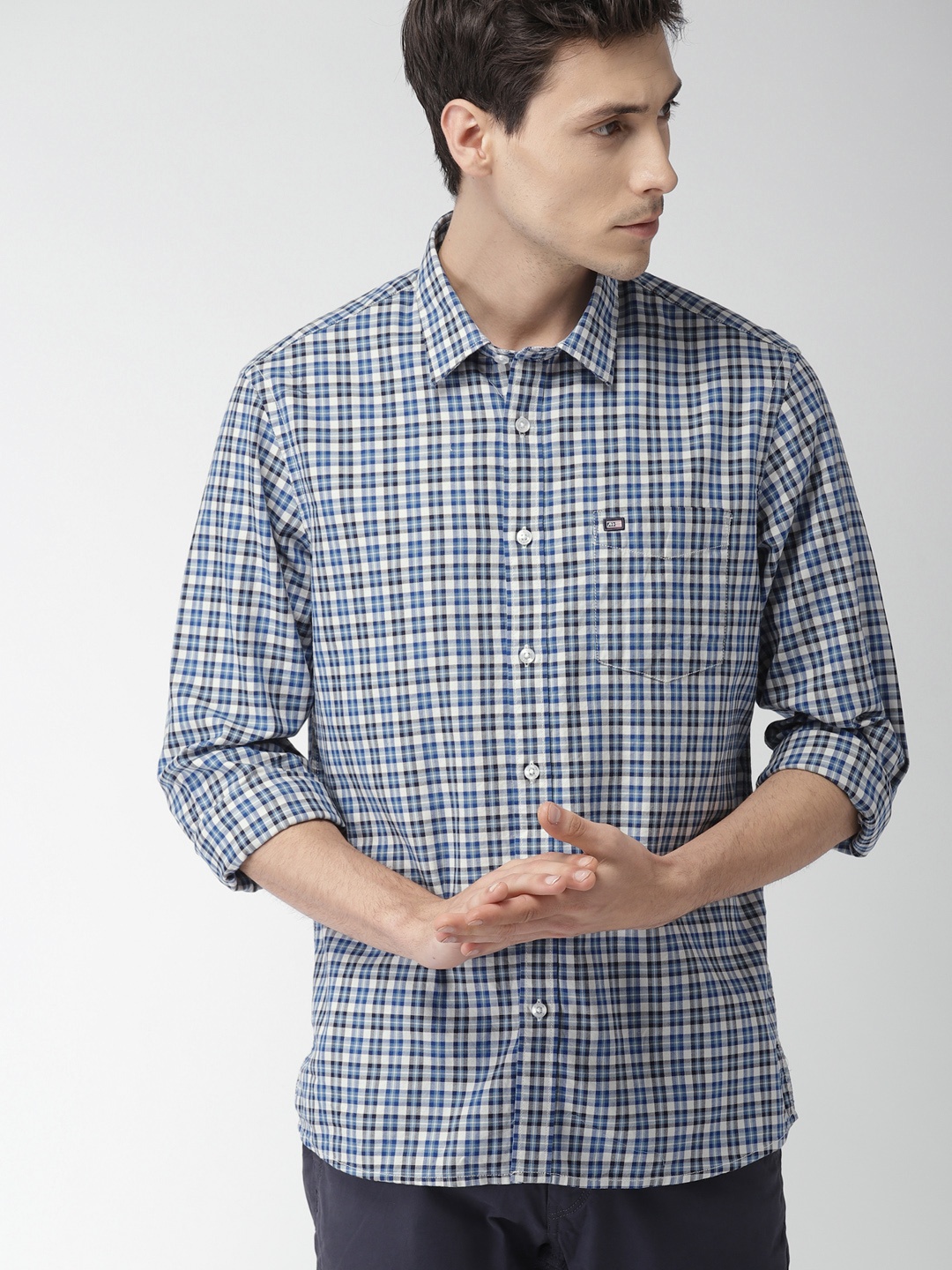 

Arrow Sport Men Blue & Off-White Slim Fit Checked Casual Shirt
