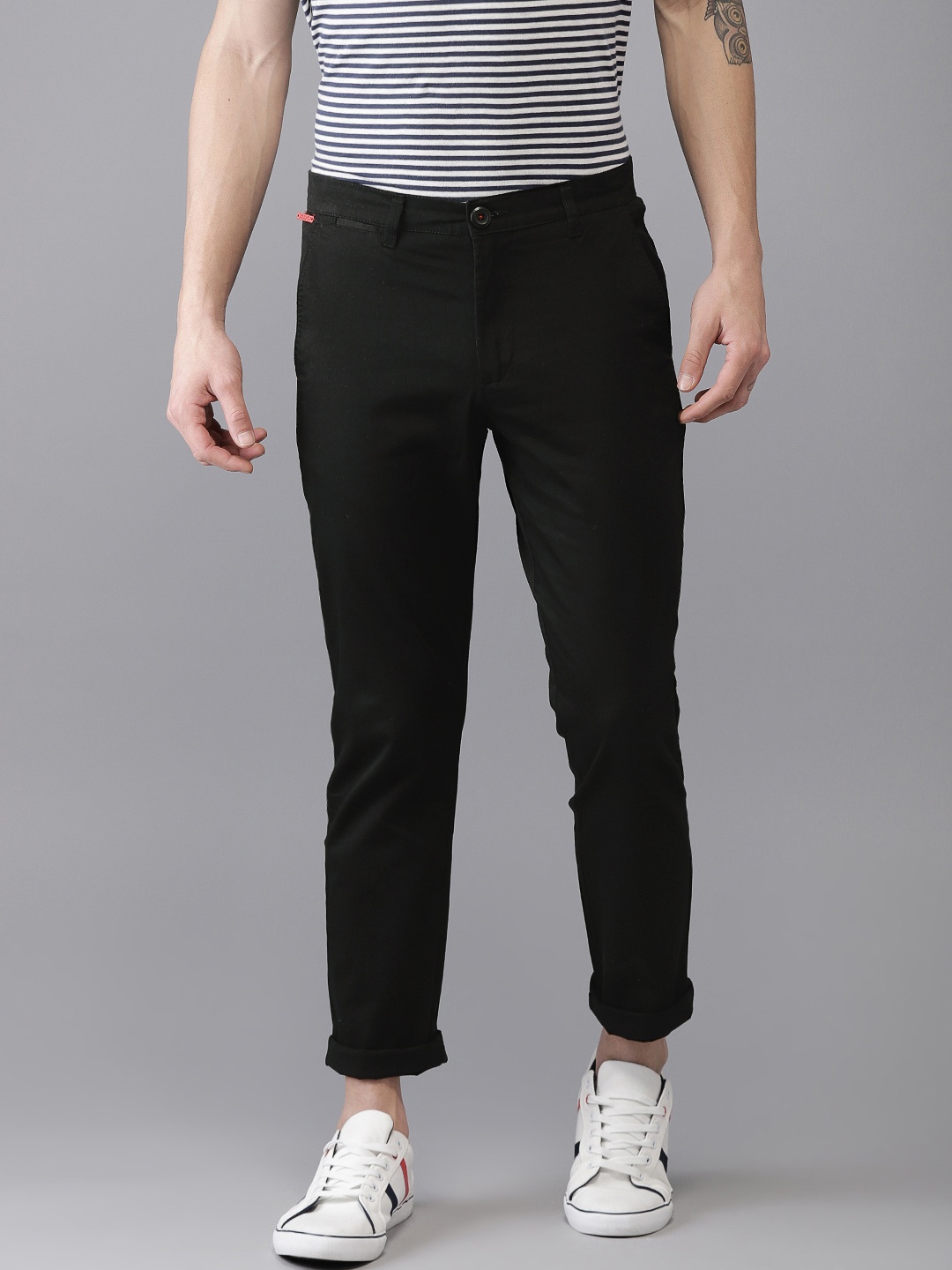 

The Indian Garage Co Men Black Slim Fit Solid Chinos