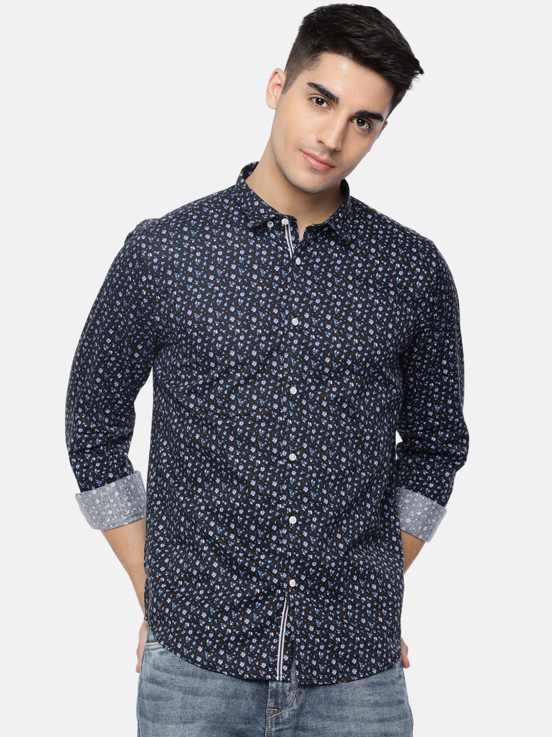 

Blackberrys Men Black & Blue Slim Fit Printed Casual Shirt