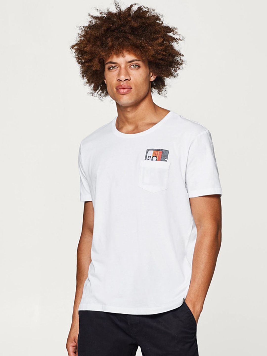 

ESPRIT Men White Solid Round Neck Pure Cotton T-shirt