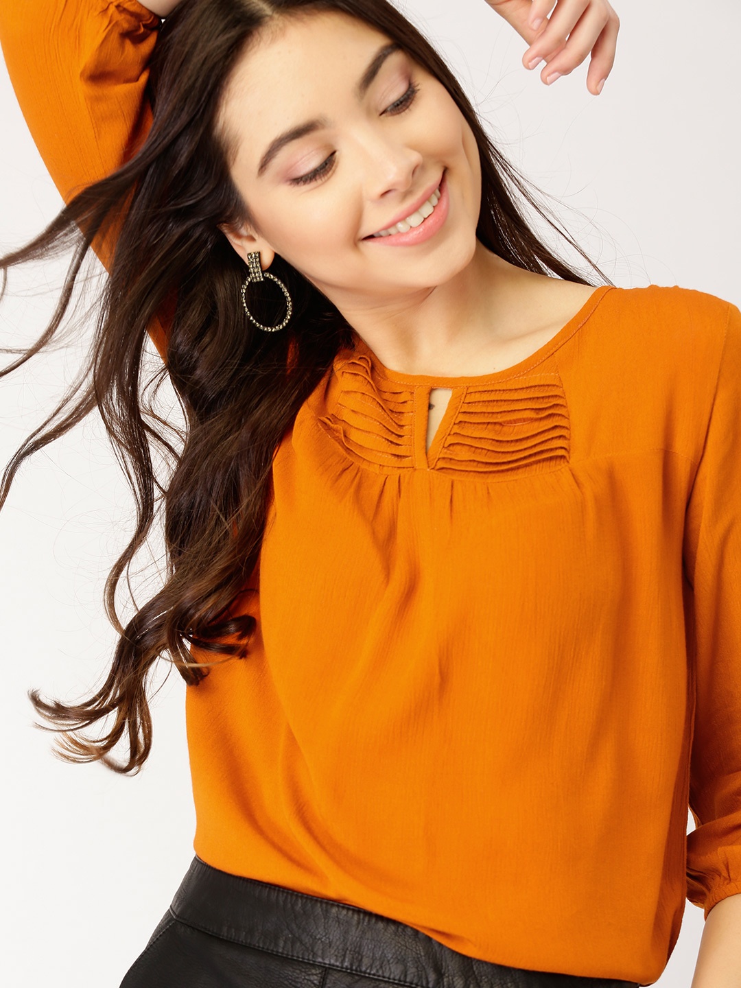 

DressBerry Women Rust Solid Top