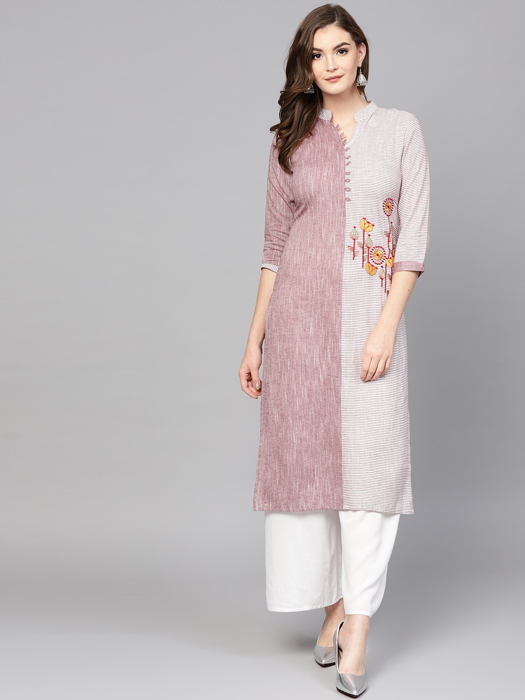 

Yufta Women Off-White & Mauve Striped Straight Kurta