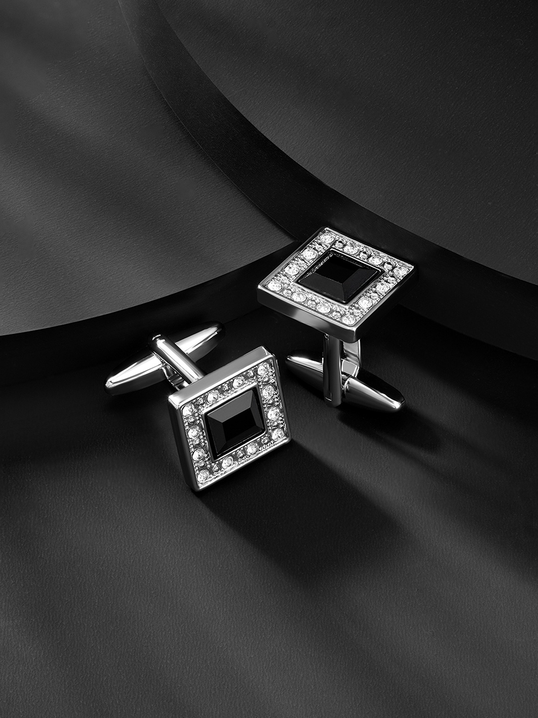 

Peora Black Square Cufflinks