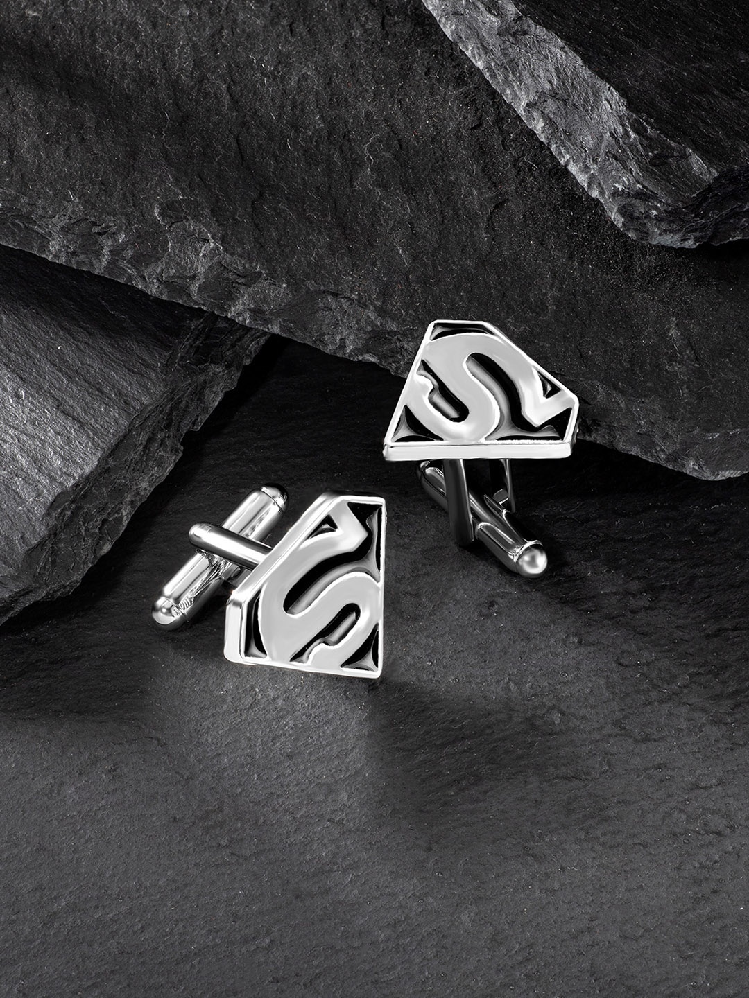 

Peora Black Diamond Shaped Cufflinks