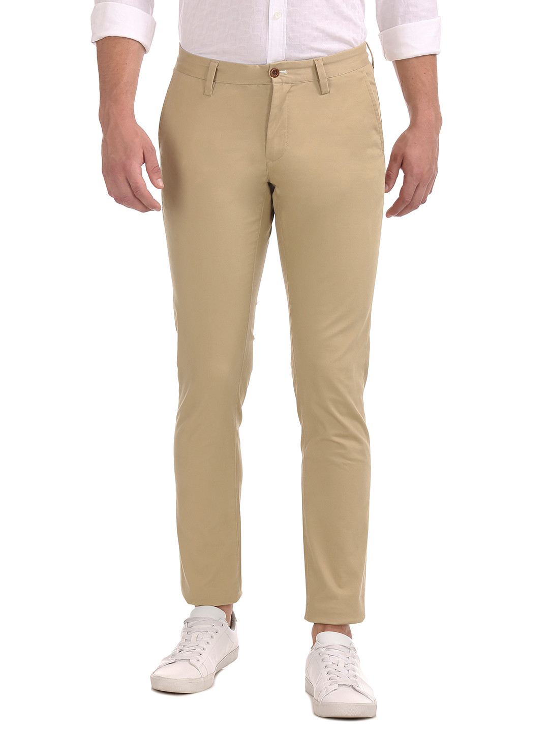 

GANT Men Khaki Slim Fit Solid Regular Trousers