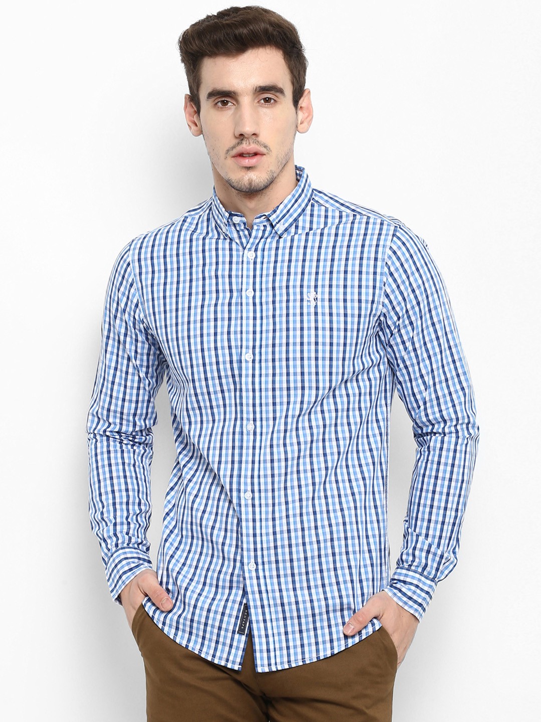 

Red Tape Men Blue & Off-White Regular Fit Checked Casual Shirt