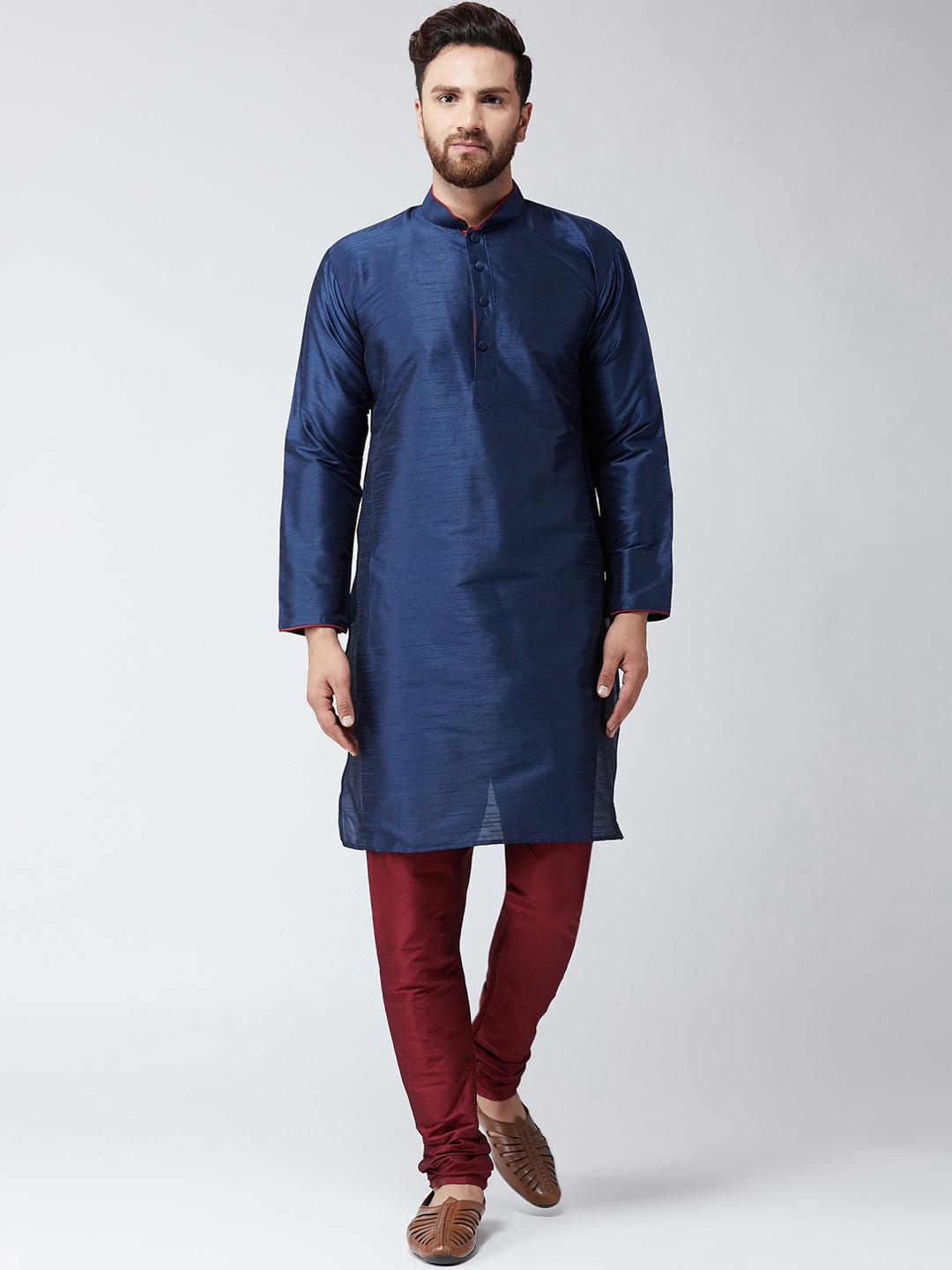 

SOJANYA Men Blue & Maroon Self Design Kurta with Churidar