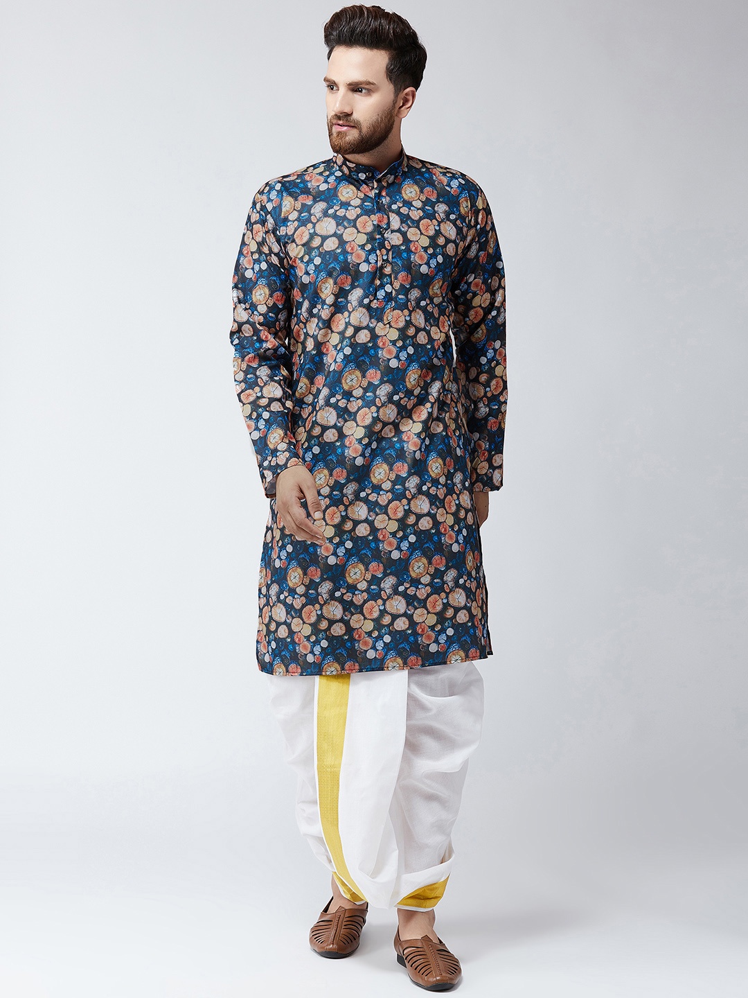 

SOJANYA Men Blue & White Printed Kurta with Dhoti Pants