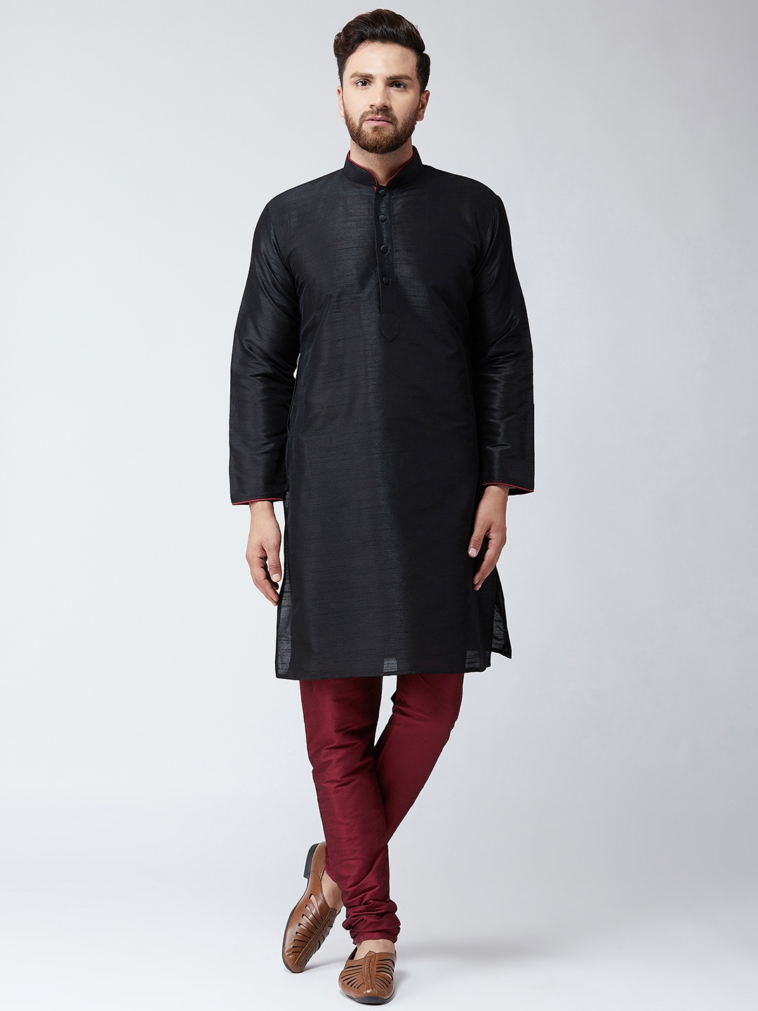 

SOJANYA Men Black & Maroon Self Design Kurta with Churidar