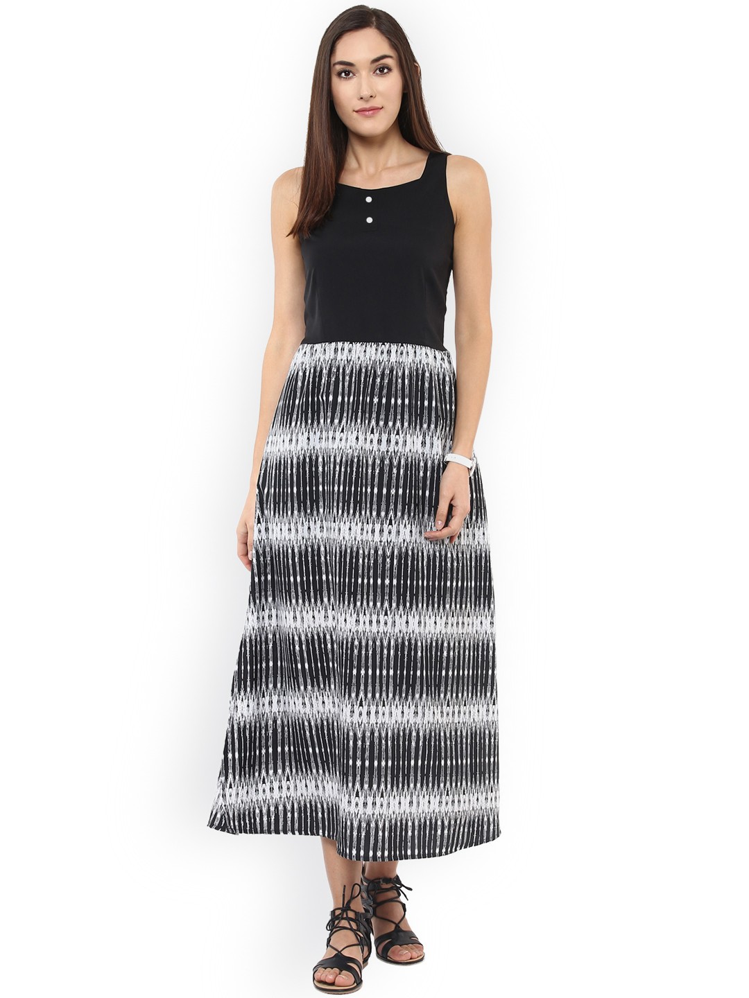 

Zima Leto Women Black & White Printed Maxi Dress