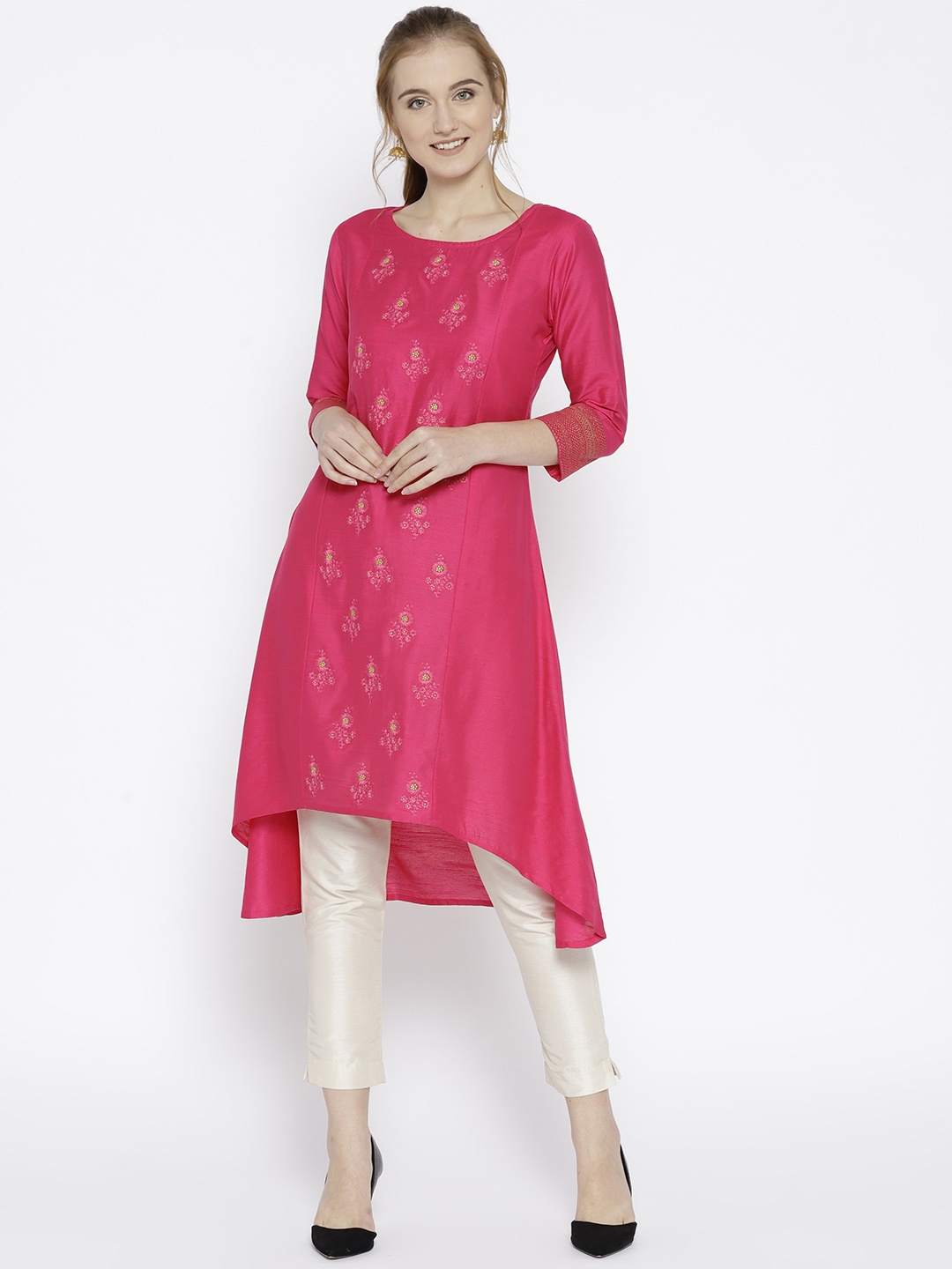 

Span Women Pink Embroidered A-Line Kurta