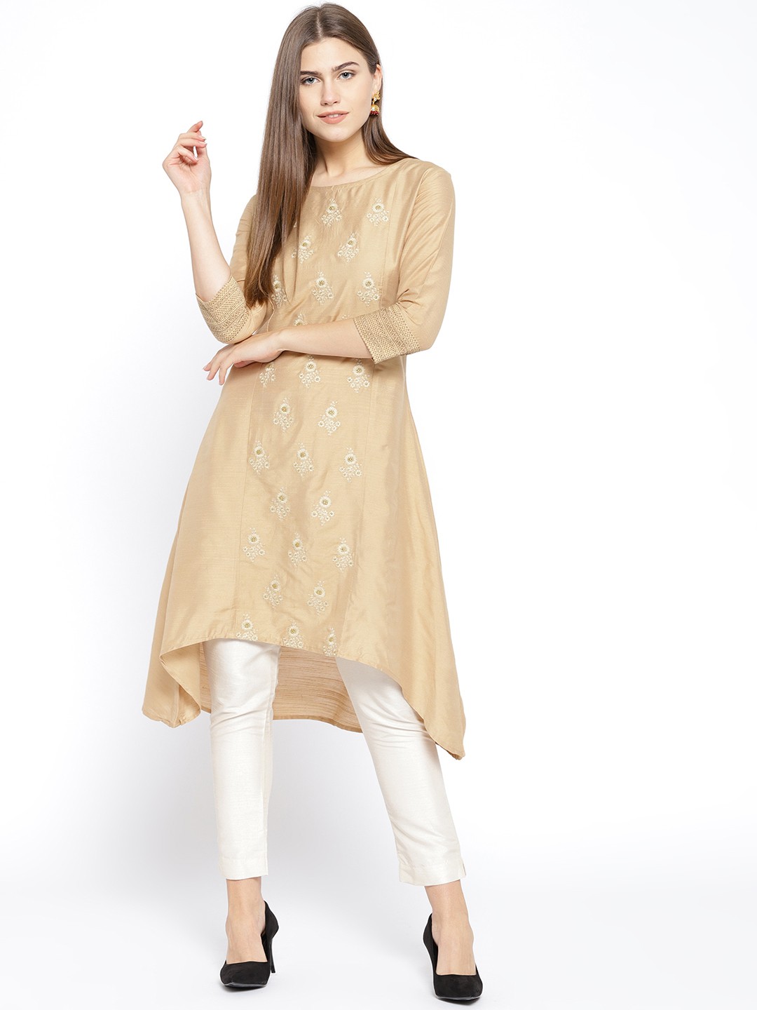 

Span Women Beige Embroidered A-Line Kurta