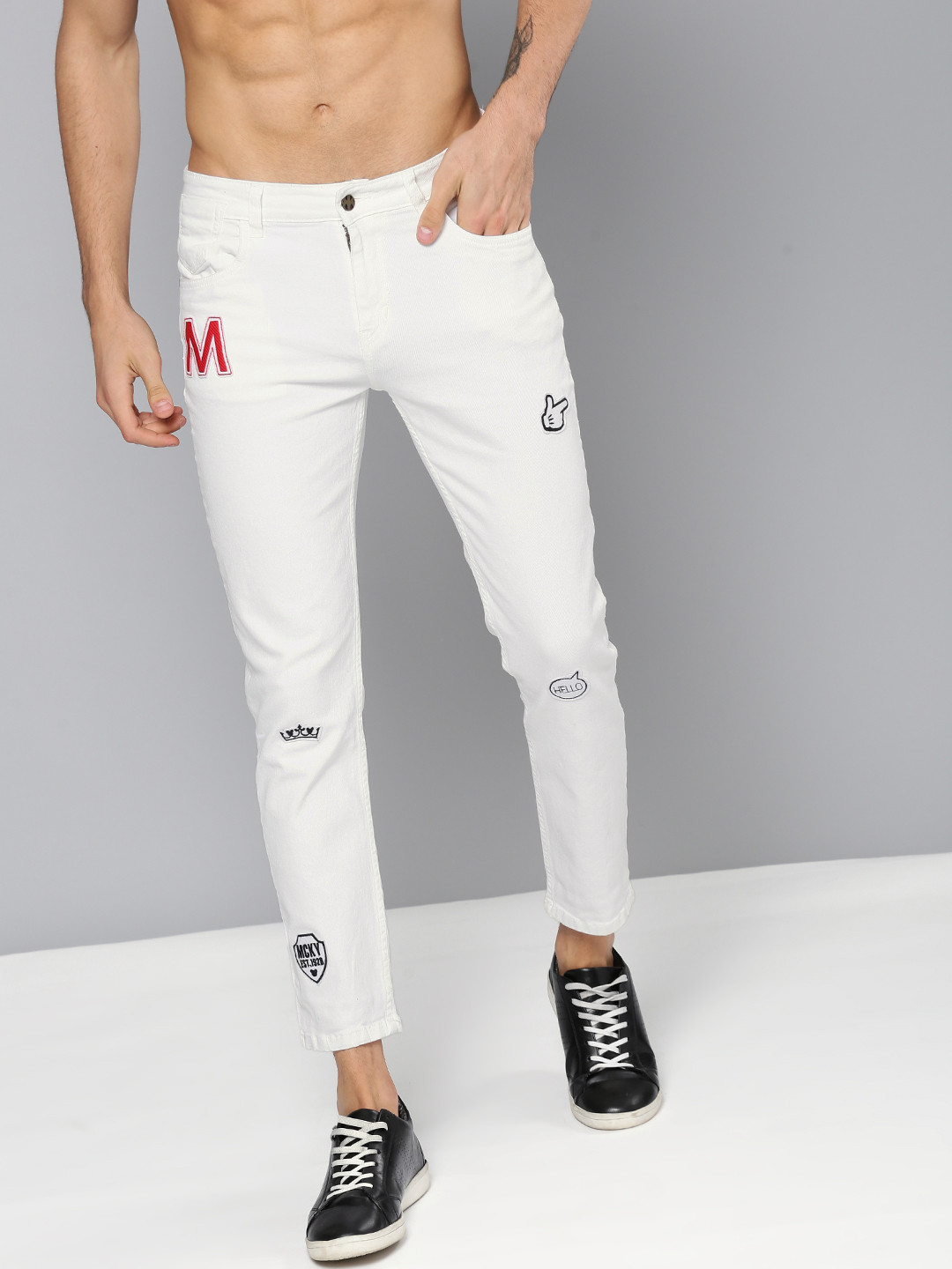 

Kook N Keech Disney Men White Slim Fit Mid-Rise Clean Look Jeans