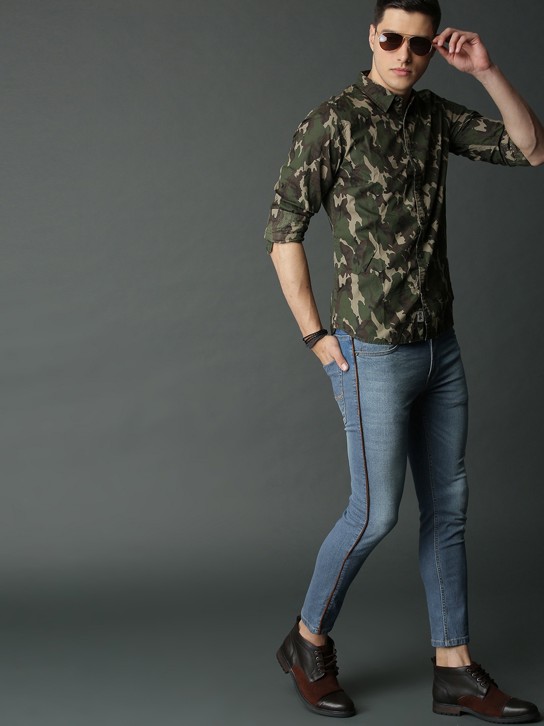 

Roadster Men Blue Skinny Fit Mid-Rise Clean Look Stretchable Jeans