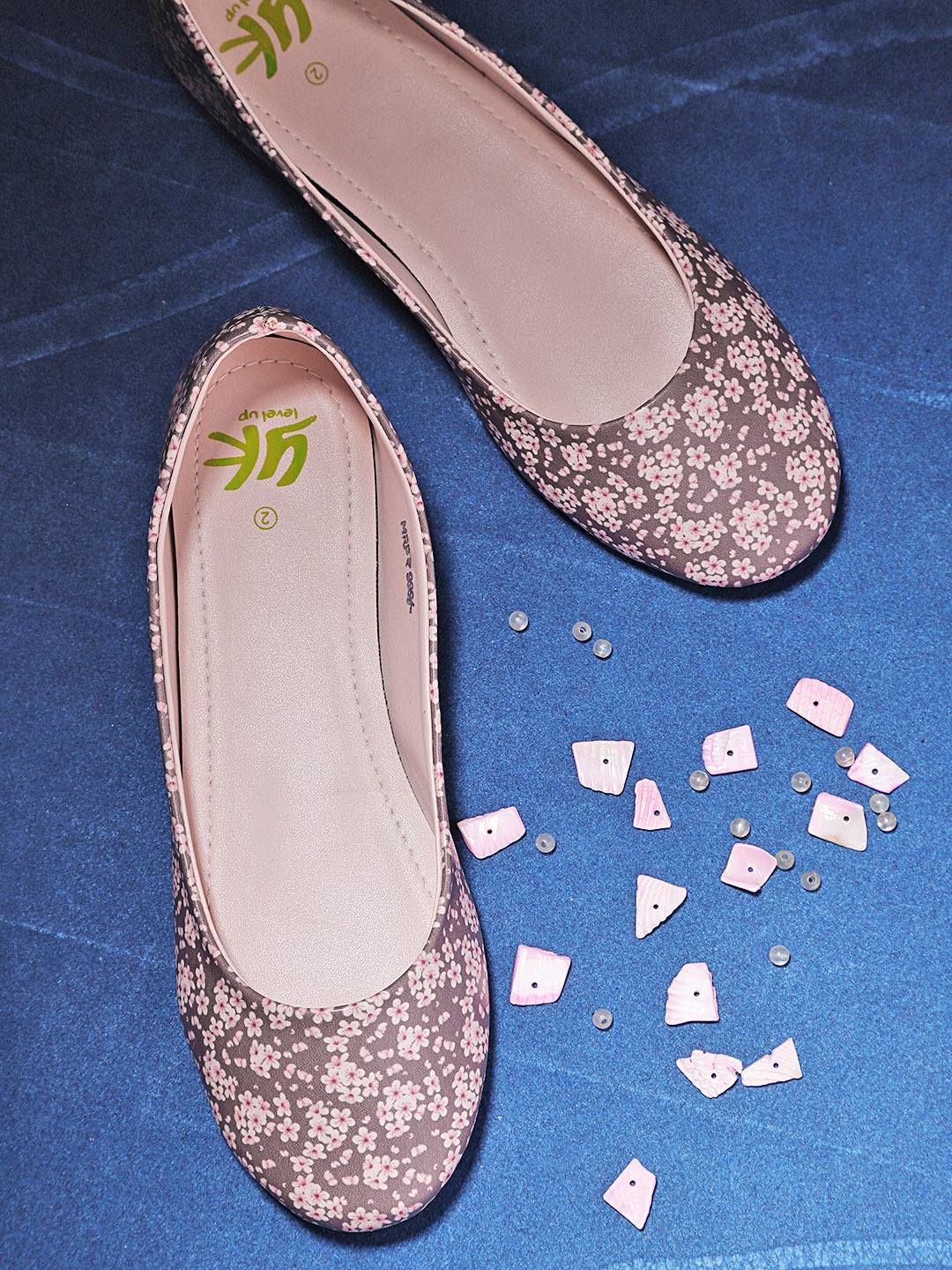 

YK Girls Brown Floral Print Ballerinas