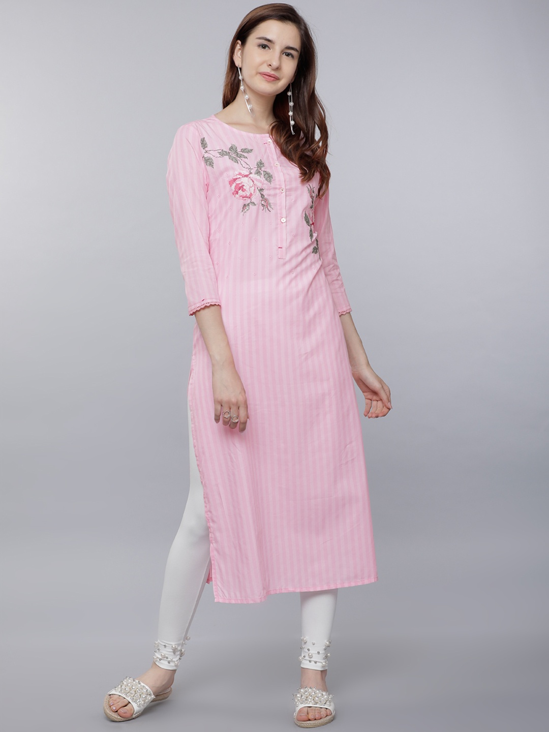 

Vishudh Women Pink Embroidered Straight Kurta