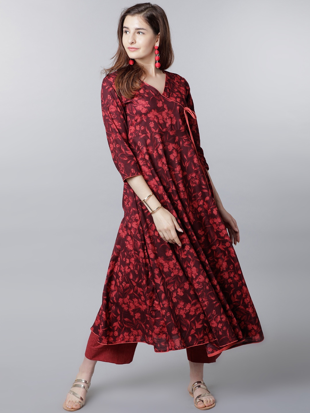 

Vishudh Women Maroon & Red Floral Printed Anarkali Kurta