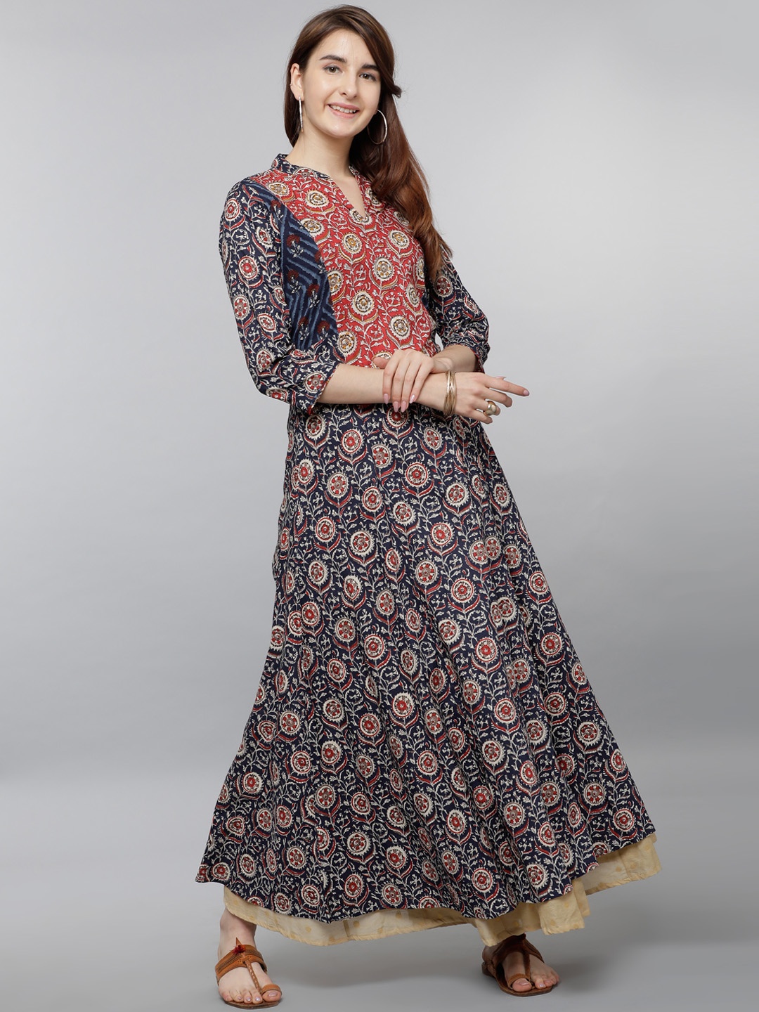 

Vishudh Women Navy Blue & Red Printed Anarkali Kurta